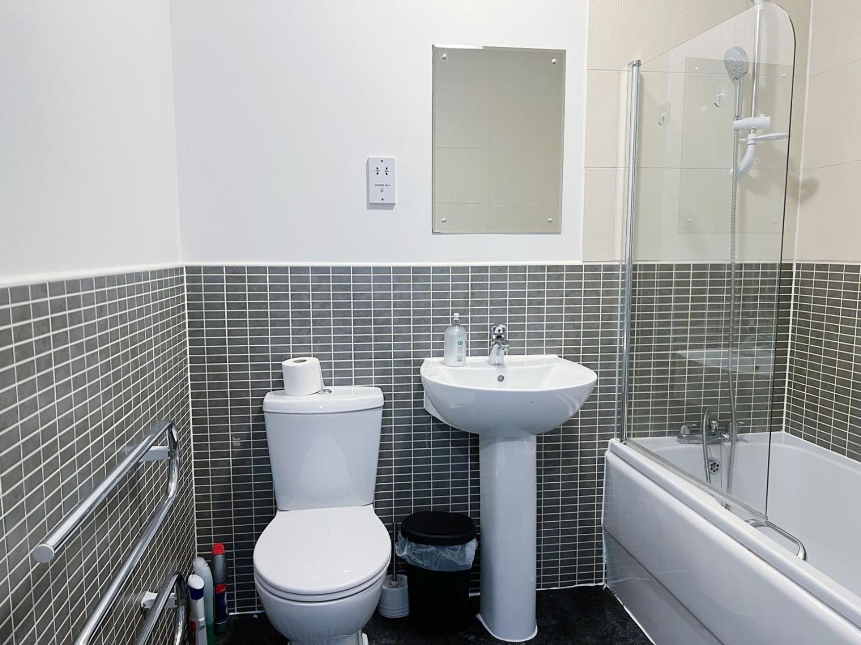Comfort Seaside Two-Bedroom Apt Swansea Kültér fotó